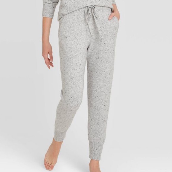 stars above sweatpants